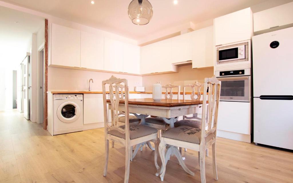 Cozy & Stylish Apartment In The Center Madrid Ngoại thất bức ảnh